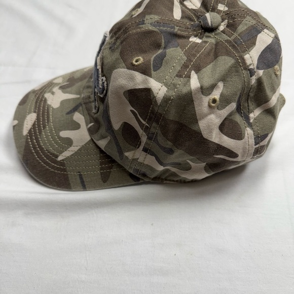 The Black Dog Kids Camouflage Hat with Dog Patch - Picture 3 of 7